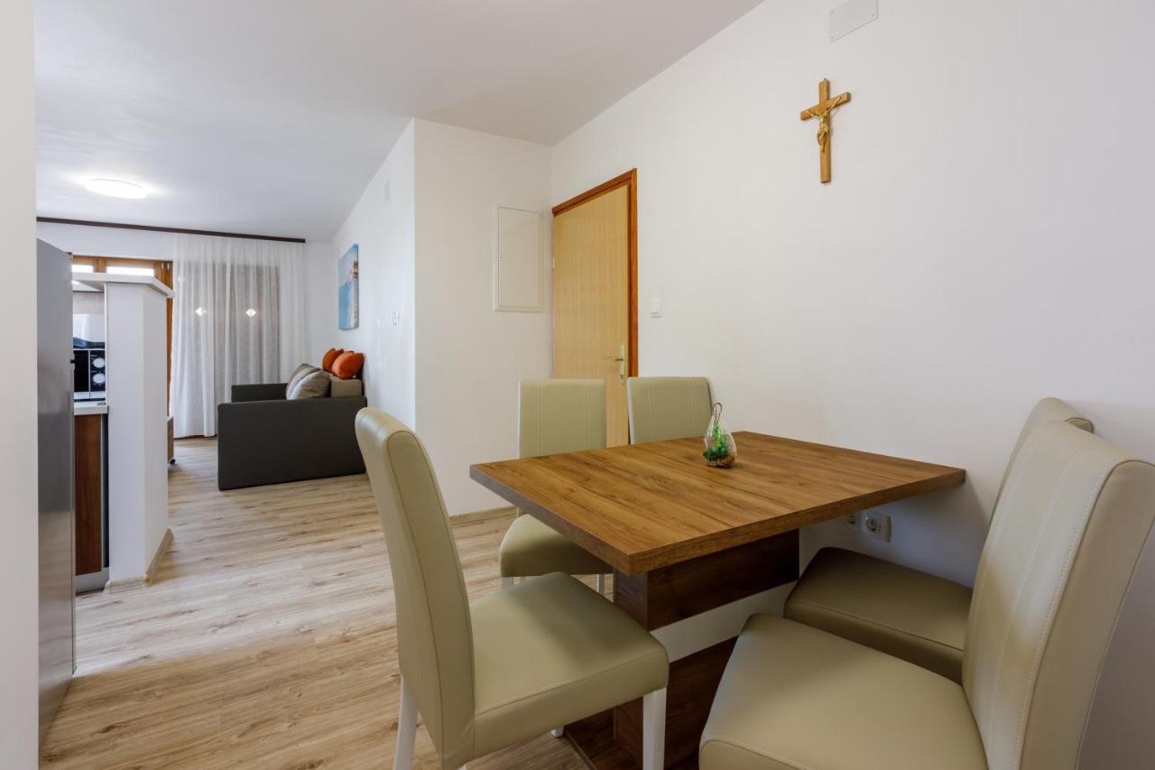 House View Apartment Novi Vinodolski Luaran gambar